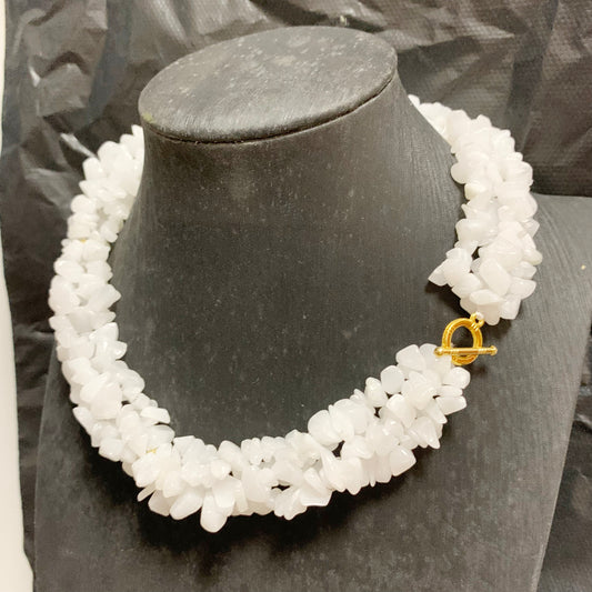 Off White Crystal Woman Collarbone Necklace