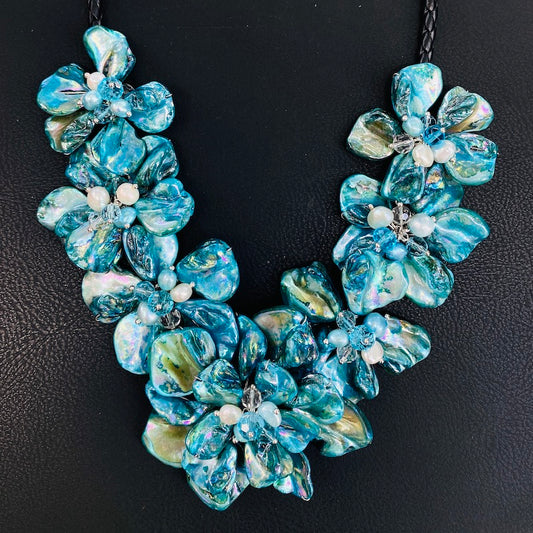 Boucles d'oreilles en métal et maille pour femme