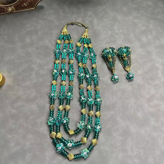 Boucles d'oreilles en métal et maille pour femme