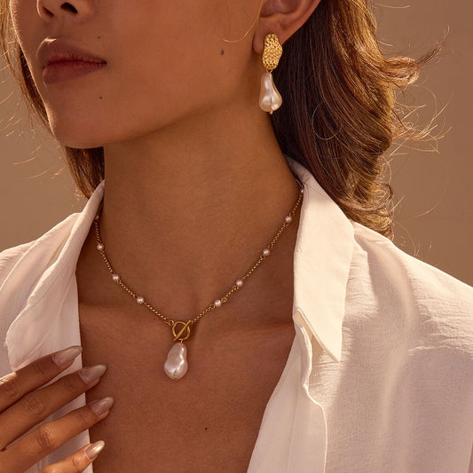 Timeless Pearl Necklace