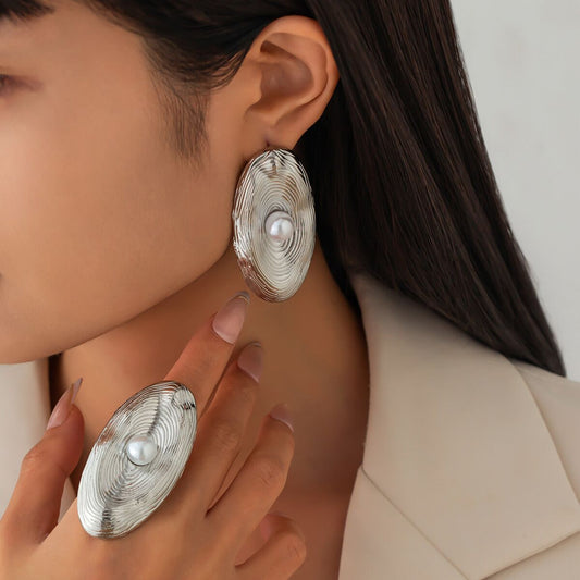 Boucles d'oreilles en métal et maille pour femme