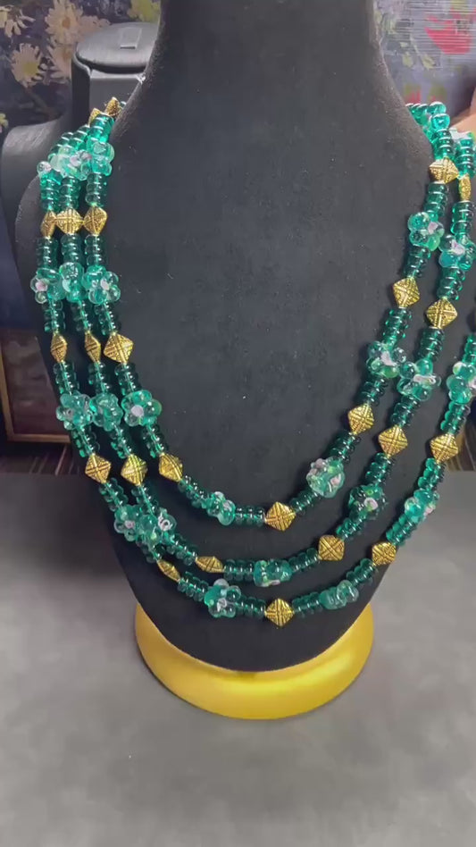 Boucles d'oreilles en métal et maille pour femme